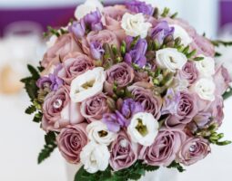 Gains and Drawbacks of Purchasing Flowers Online