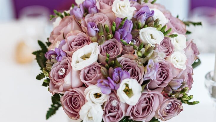 Gains and Drawbacks of Purchasing Flowers Online